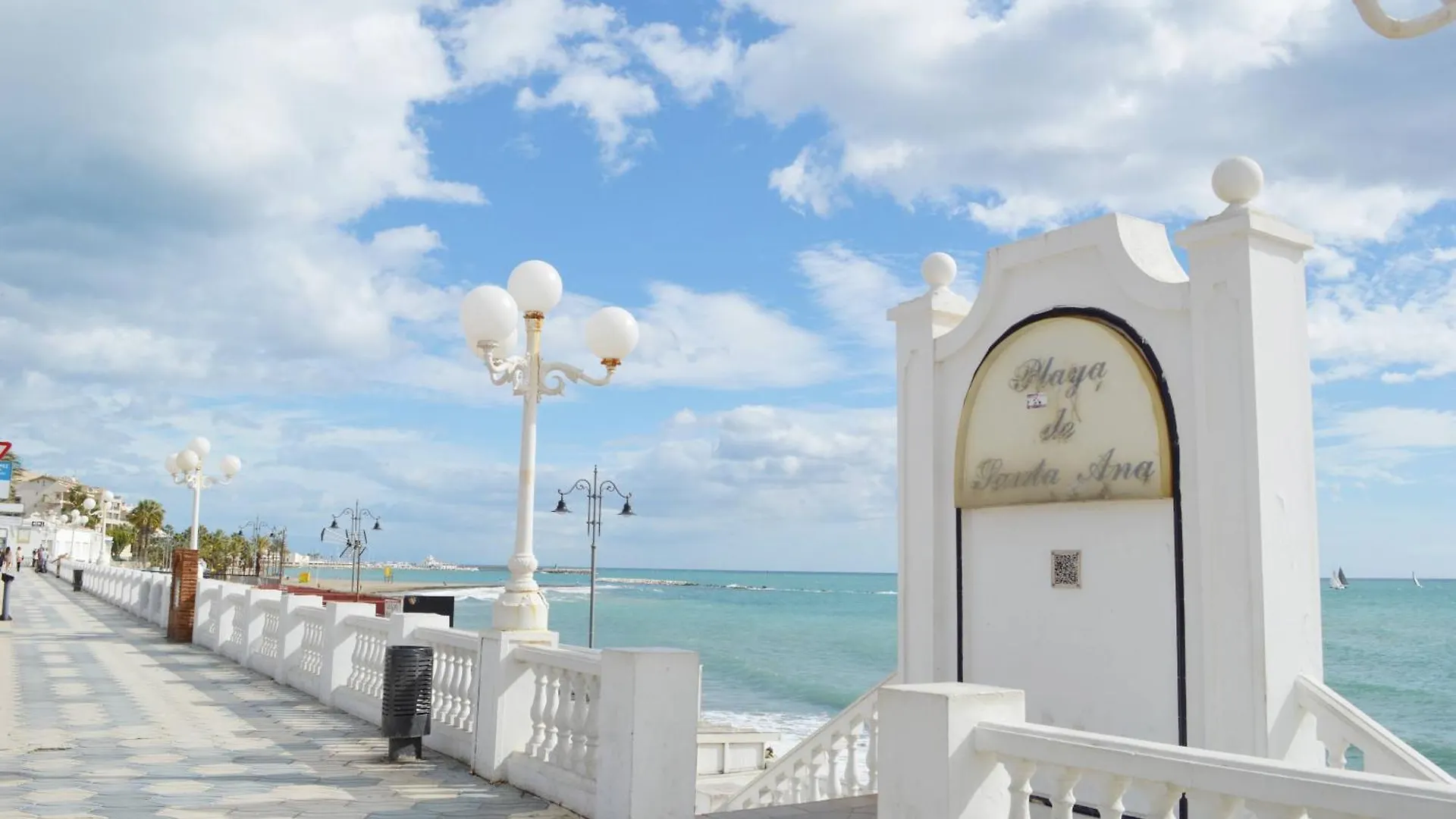 Apart With Swimming Pool Open All Year Benalmádena 0*,