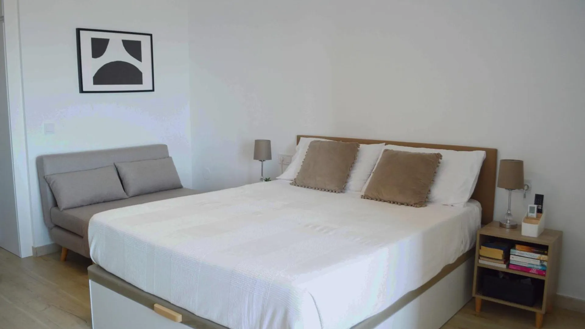 Apart With Swimming Pool Open All Year Benalmádena
