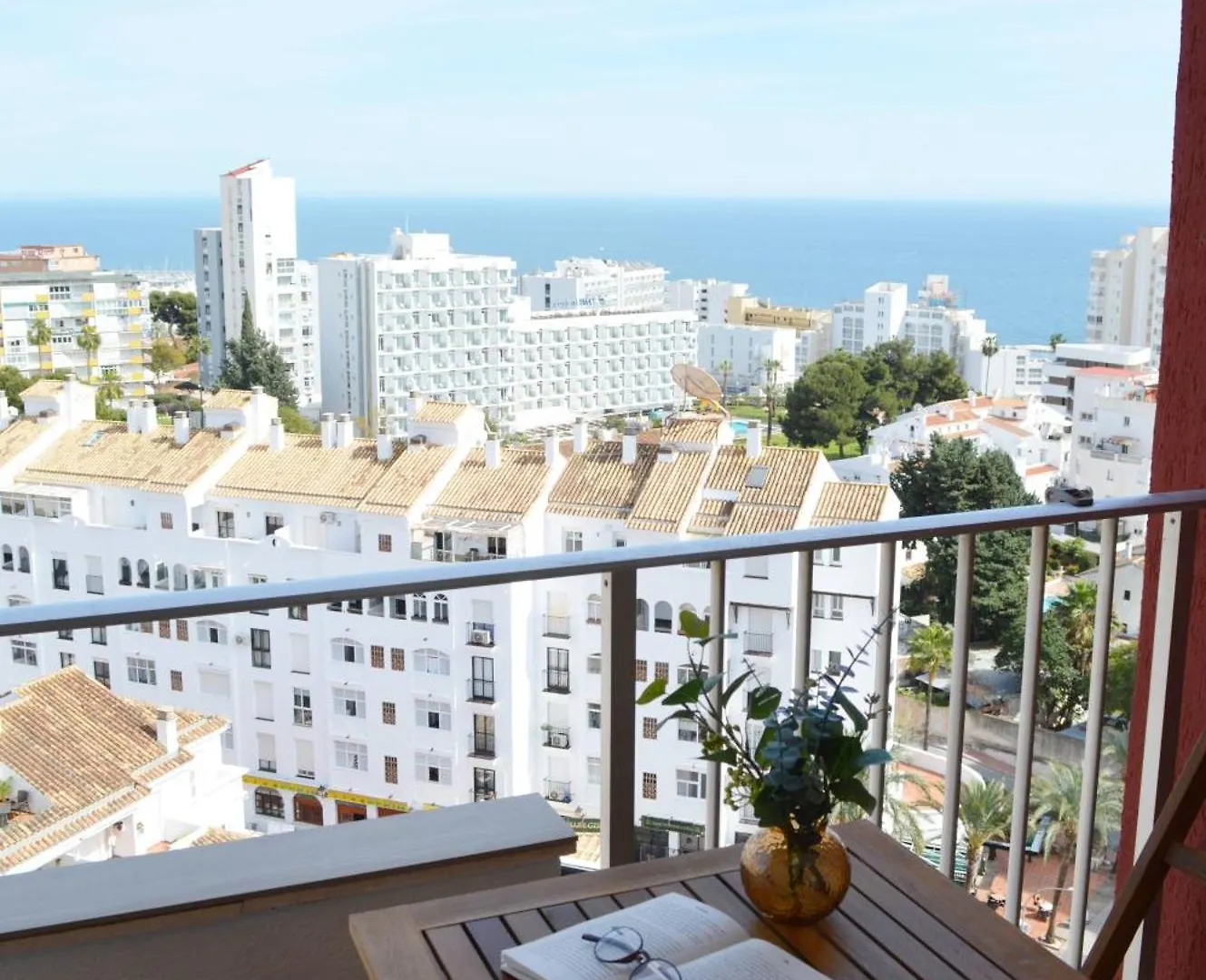 Apart With Swimming Pool Open All Year Benalmádena