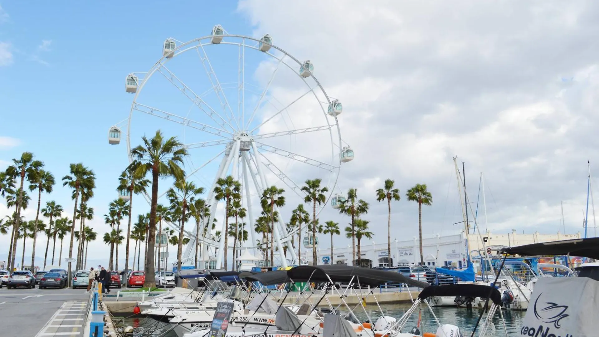 Apart With Swimming Pool Open All Year Benalmádena