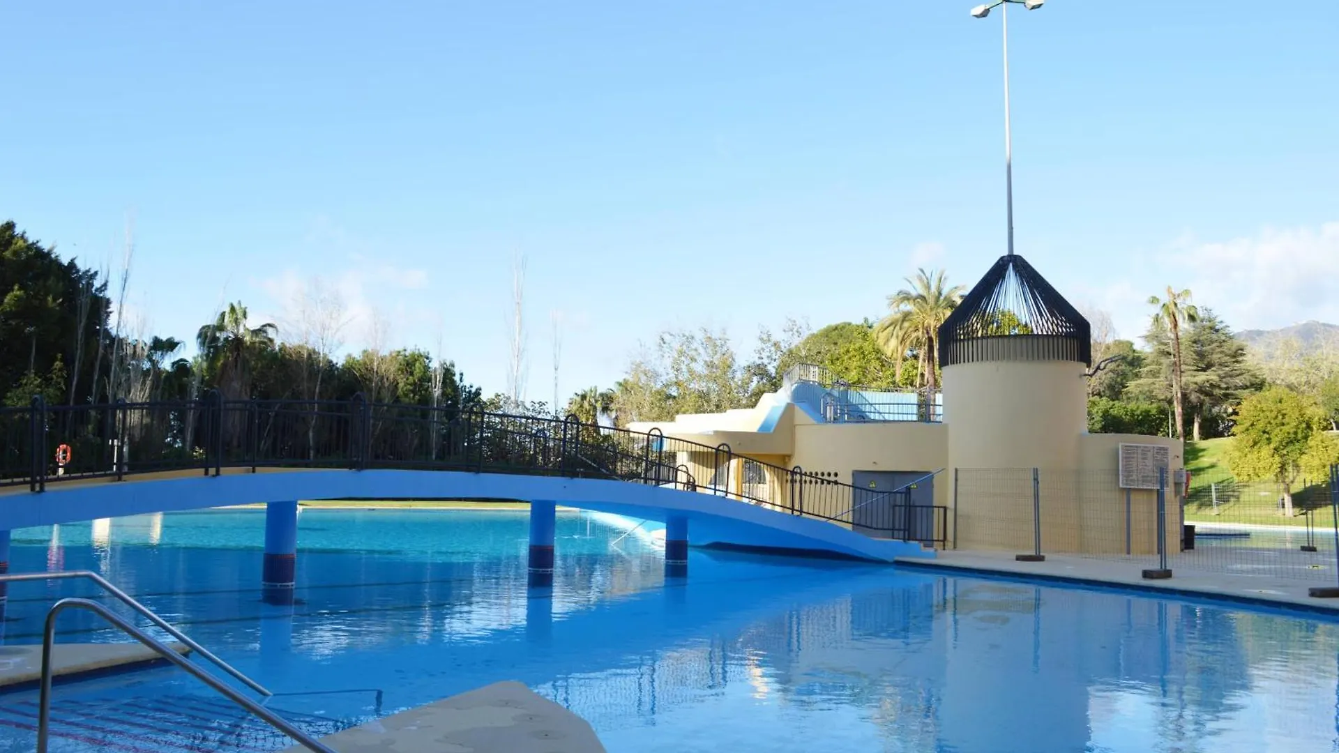 Apart With Swimming Pool Open All Year Benalmadena Apartment