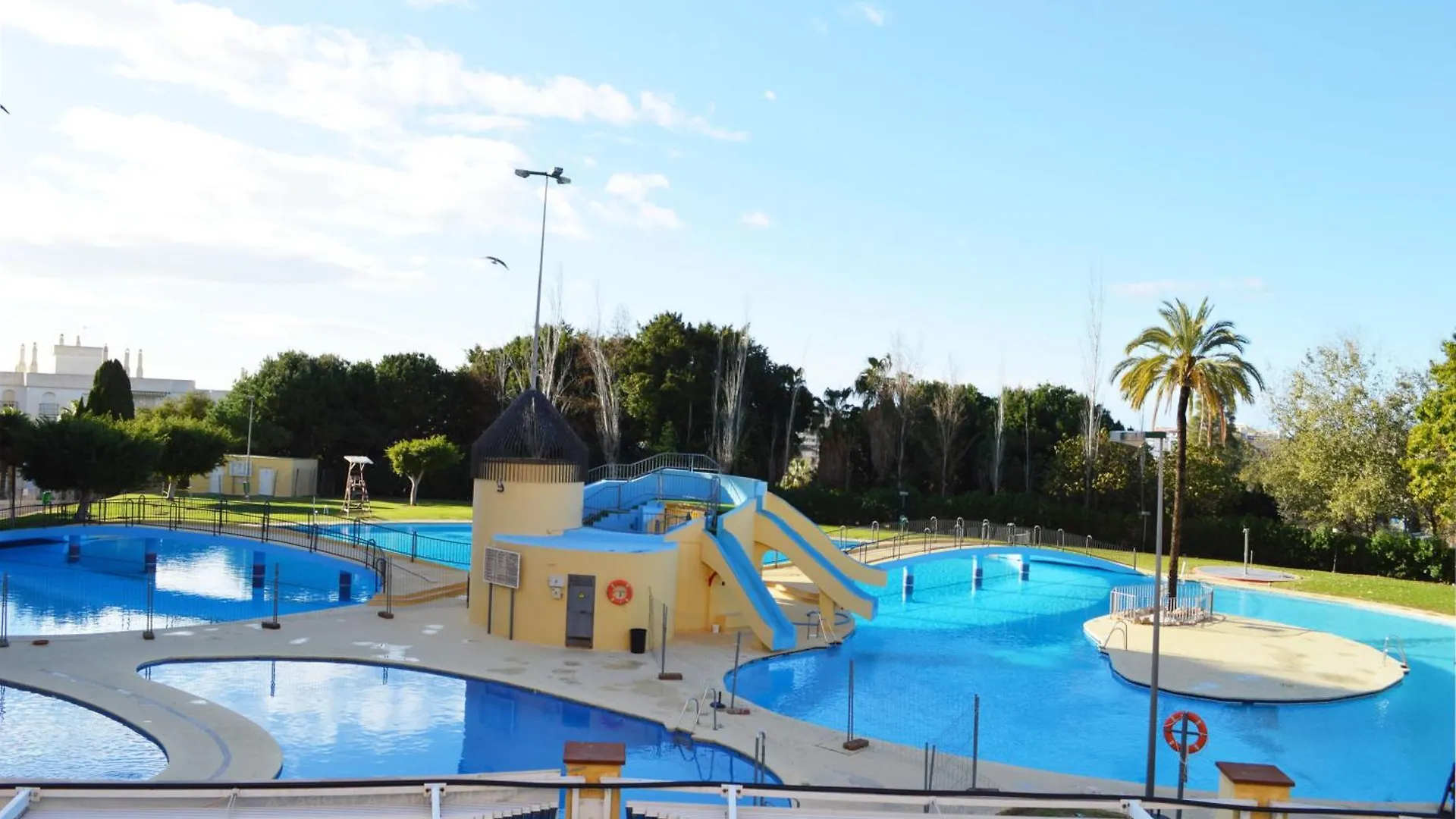 Apart With Swimming Pool Open All Year Benalmadena